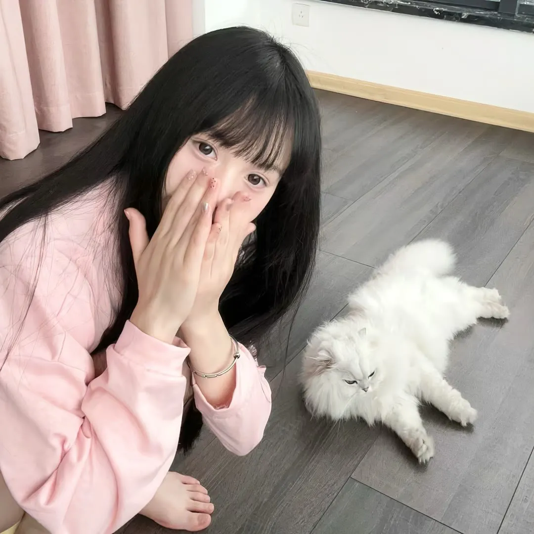 小河亲过我的脸